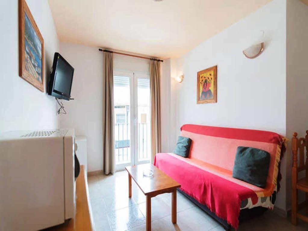 Vicenta Apartaments Torremolinos Buitenkant foto